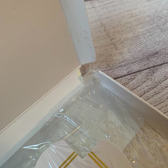 Macaron Boxes Set of 10 Clear with White Gold Tray Dessert Packaging 6.3x2x2 - Picture 9 of 10